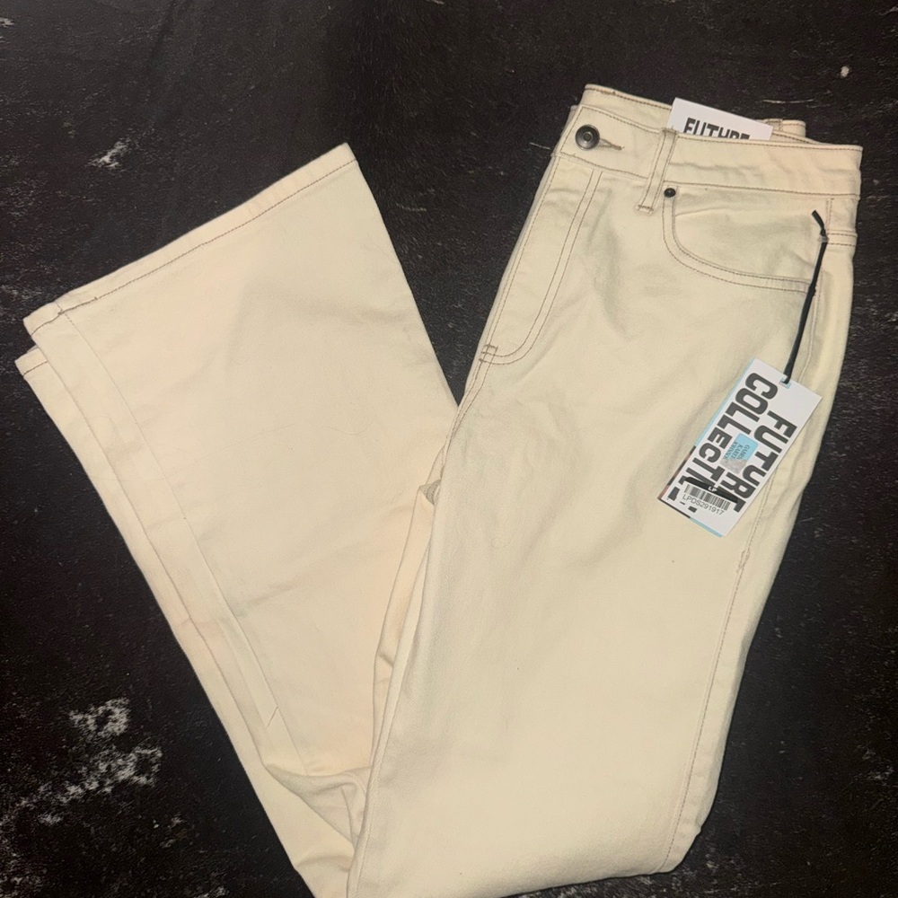 FlyTrue Women's Cream Flare Jeans